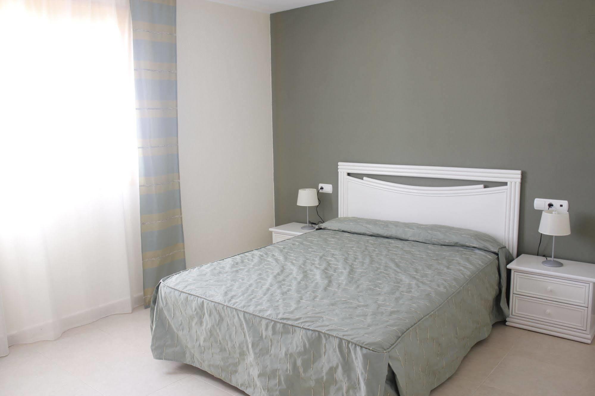 Apartamentos Ambar Beach Unitursa Calp Dış mekan fotoğraf